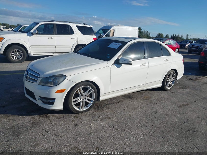 WDDGF4HB7DR257514 2013 MERCEDES-BENZ C-KLASSE photo no. 2