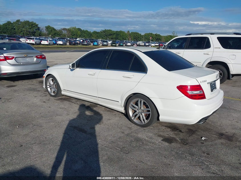 WDDGF4HB7DR257514 2013 MERCEDES-BENZ C-KLASSE photo no. 3