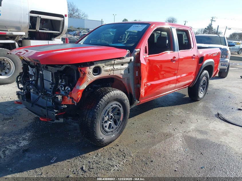 2025 Nissan Frontier Pro-4X 4X4