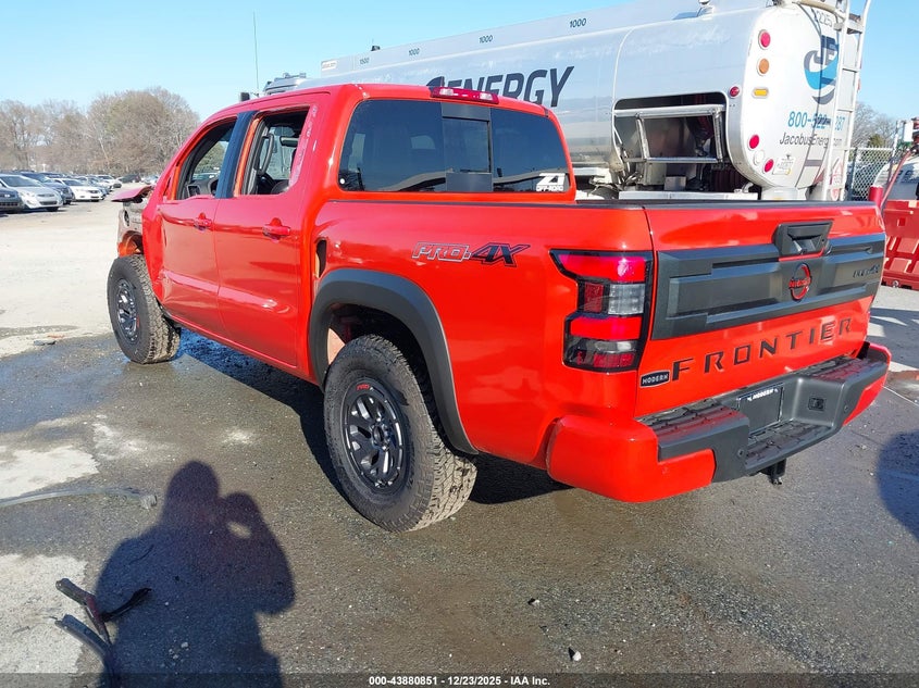 2025 Nissan Frontier Pro-4X 4X4