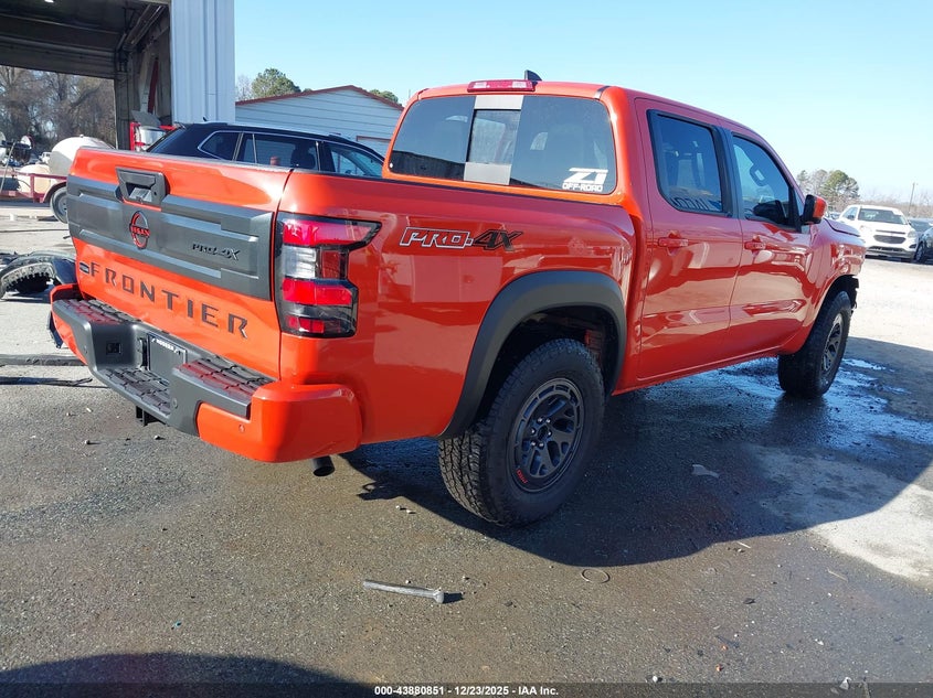 2025 Nissan Frontier Pro-4X 4X4