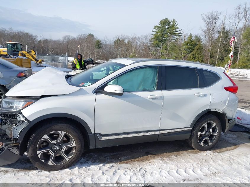 2019 Honda Cr-V Touring VIN: JHLRW2H92KX003905 Lot: 43880859