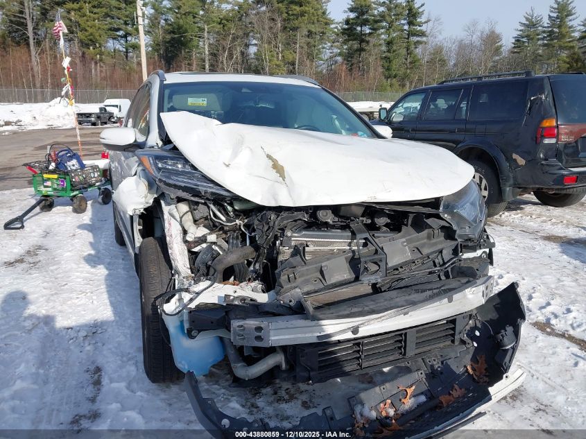 2019 Honda Cr-V Touring VIN: JHLRW2H92KX003905 Lot: 43880859