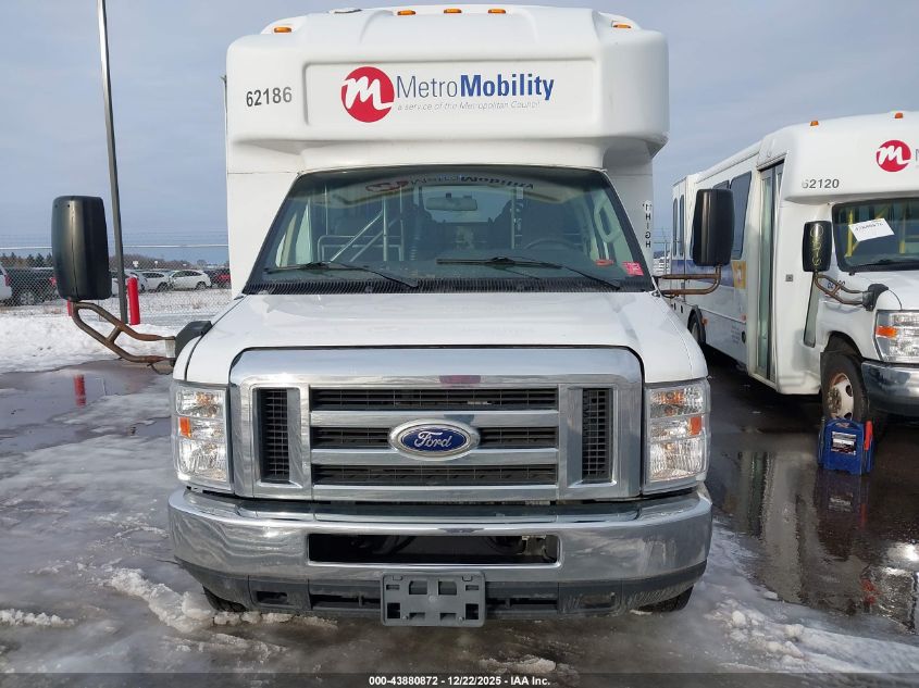 2018 Ford E-450 Cutaway VIN: 1FDFE4FSXJDC37290 Lot: 43880872