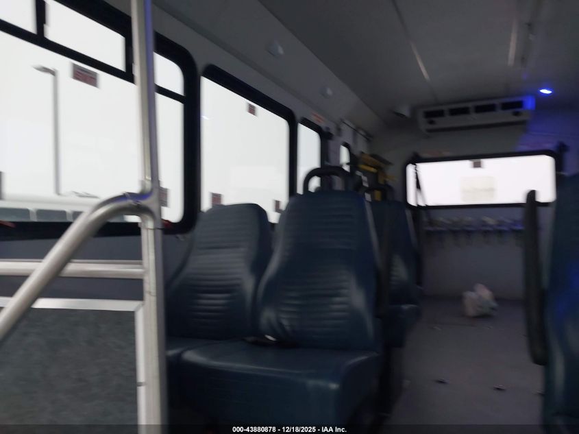 2018 Ford E-450 Cutaway VIN: 1FDFE4FS6JDC34631 Lot: 43880878