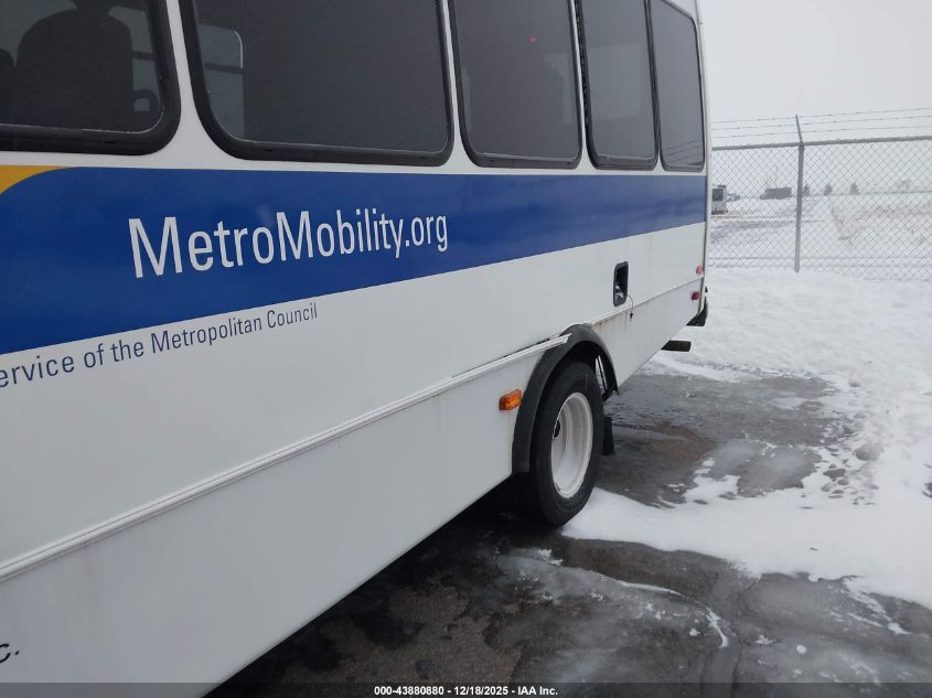 2017 Ford E-450 Cutaway VIN: 1FDFE4FS3HDC67337 Lot: 43880880