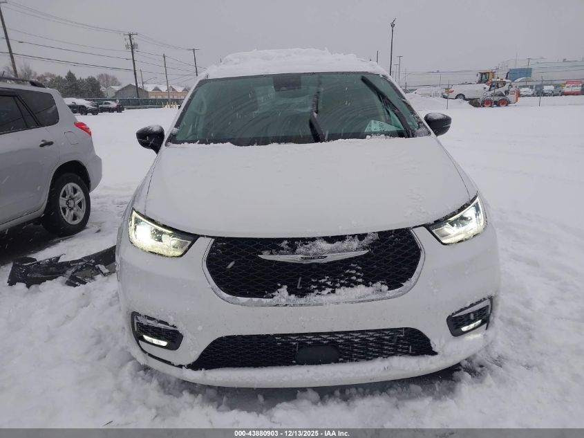 2024 Chrysler Pacifica Touring L VIN: 2C4RC1BG1RR152211 Lot: 43880903