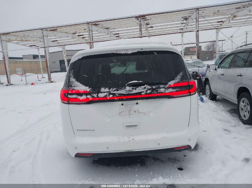 2024 Chrysler Pacifica Touring L VIN: 2C4RC1BG1RR152211 Lot: 43880903