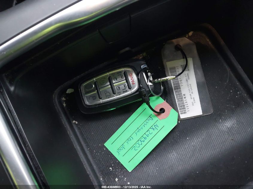 2024 Chrysler Pacifica Touring L VIN: 2C4RC1BG1RR152211 Lot: 43880903