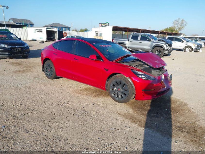 TESLA MODEL 3 REAR-WHEEL DRIVE