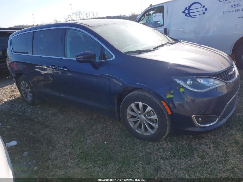 CHRYSLER PACIFICA TOURING PLUS