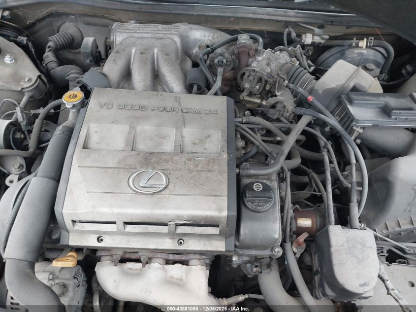 1997 Lexus Es 300 VIN: JT8BF22G2V0011827 Lot: 43881050