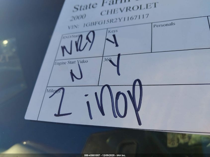 2000 Chevrolet Express Upfitter Pkg. VIN: 1GBFG15R2Y1167117 Lot: 43881057