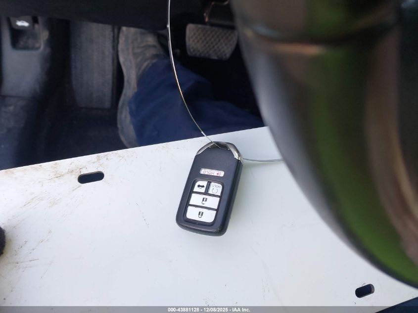 2016 Honda Accord Ex-L V-6 VIN: 1HGCT2B8XGA005117 Lot: 43881128