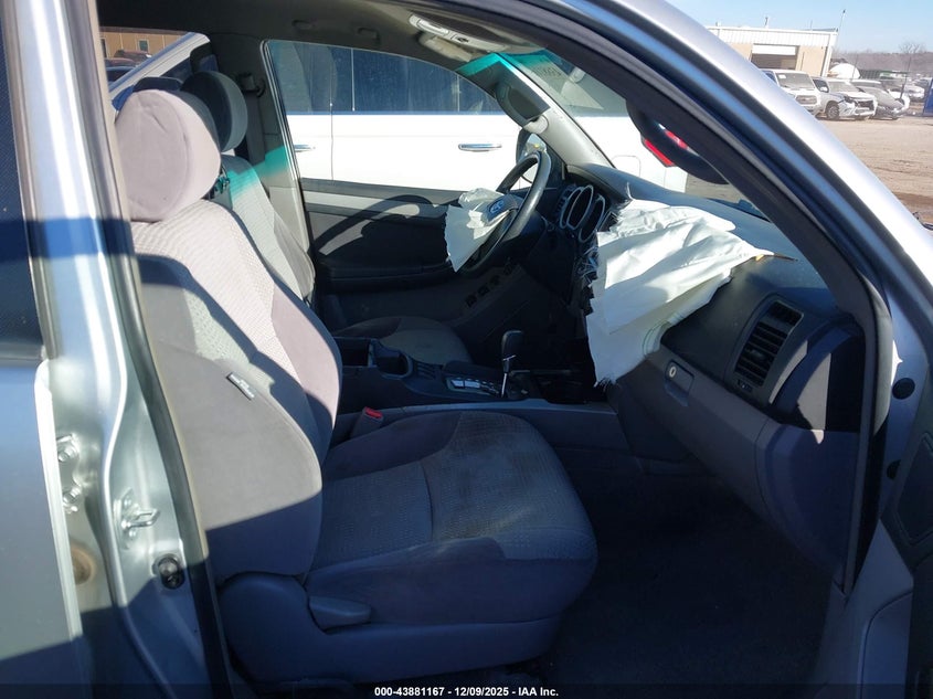 2005 Toyota 4Runner Sr5 V6