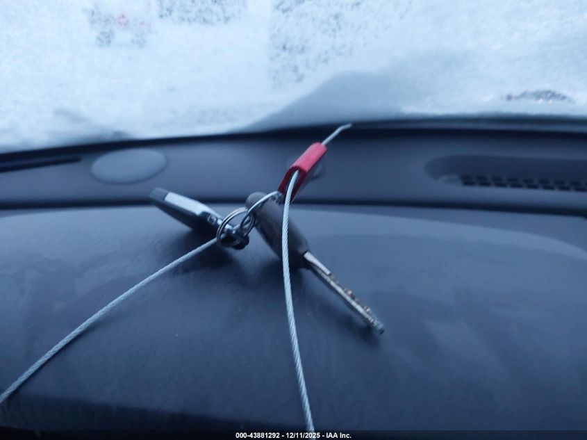 1999 Jeep Grand Cherokee Laredo VIN: 1J4GW58S1XC739929 Lot: 43881292