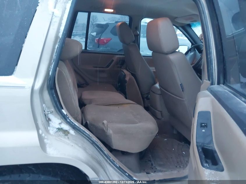 1999 Jeep Grand Cherokee Laredo VIN: 1J4GW58S1XC739929 Lot: 43881292