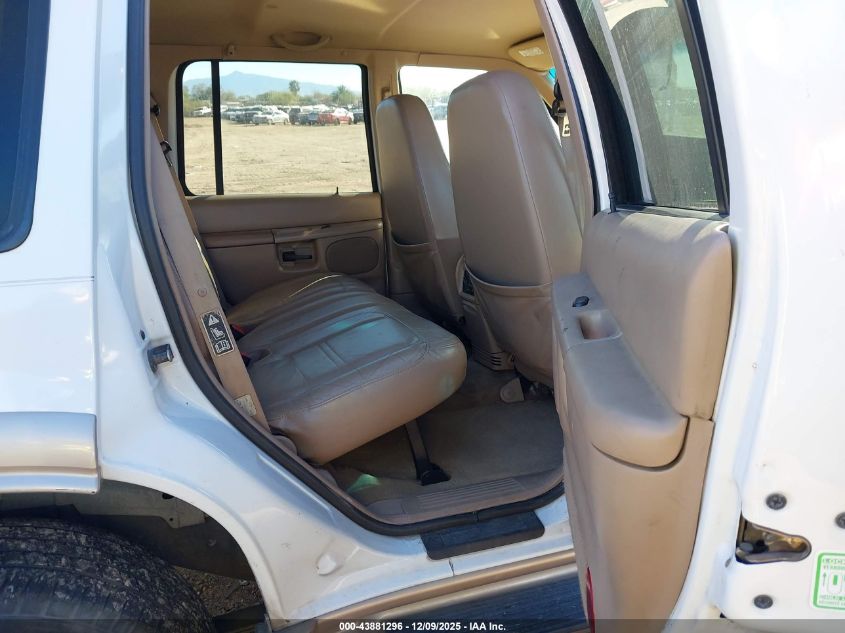 2000 Ford Explorer Eddie Bauer VIN: 1FMZU74E7YZC48713 Lot: 43881296