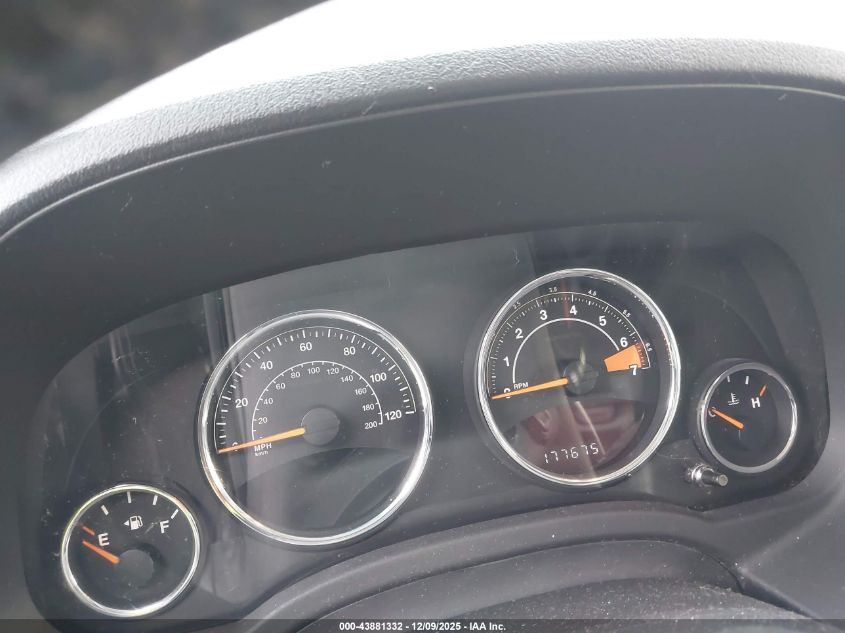 2017 Jeep Compass Latitude Fwd VIN: 1C4NJCEA4HD206951 Lot: 43881332