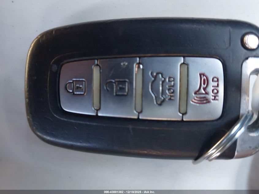 2016 Hyundai Genesis 3.8 Base VIN: KMHHT6KJ9GU137245 Lot: 43881382