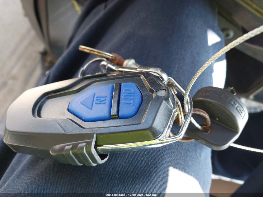 2024 Polaris Ranger Crew Xp 1000 Texas Edition VIN: 4XARSF99XR8094366 Lot: 43881386