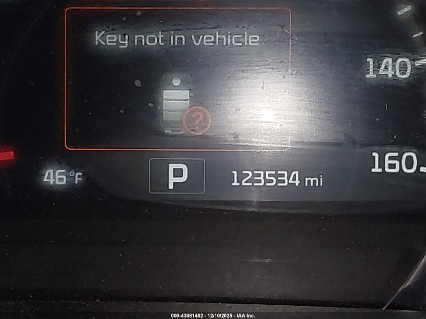 2018 Kia Sorento 3.3L Sx VIN: 5XYPKDA58JG412236 Lot: 43881402