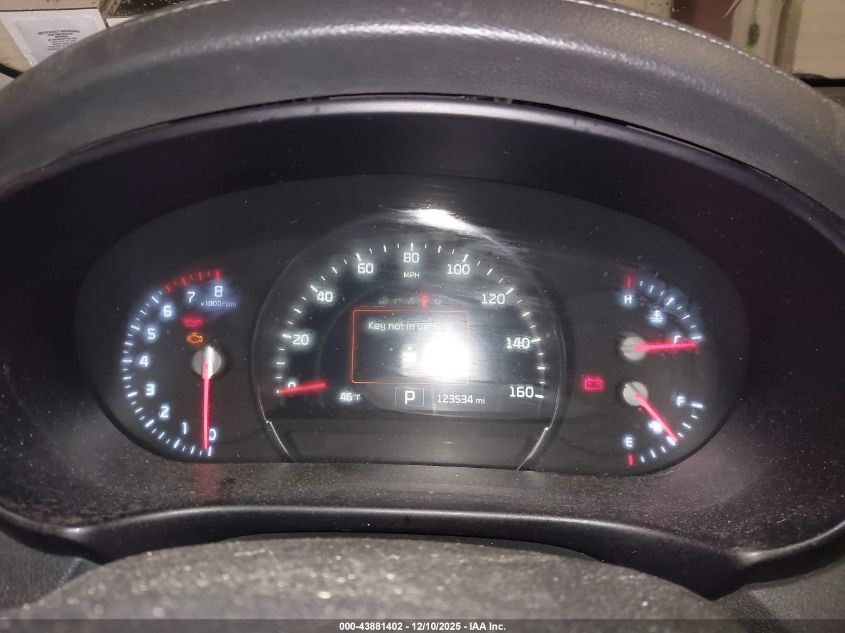 2018 Kia Sorento 3.3L Sx VIN: 5XYPKDA58JG412236 Lot: 43881402