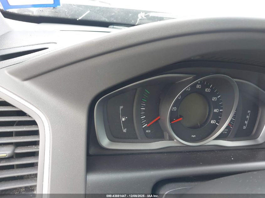 2017 Volvo Xc60 T5 Inscription VIN: YV440MDUXH2016693 Lot: 43881447