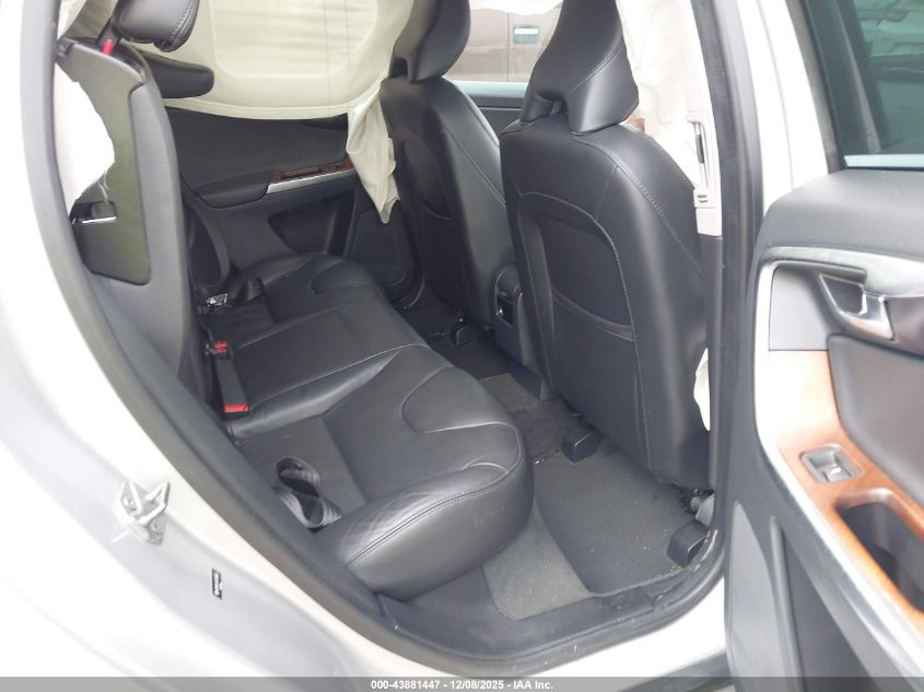 2017 Volvo Xc60 T5 Inscription VIN: YV440MDUXH2016693 Lot: 43881447