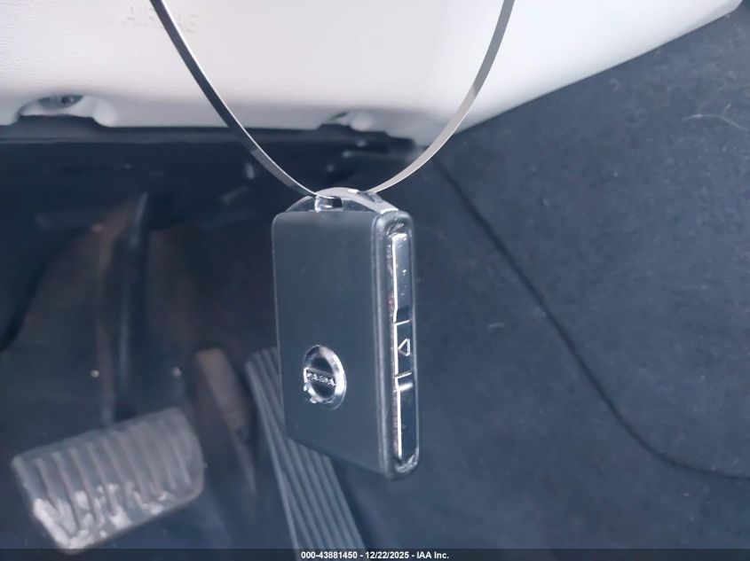 2019 Volvo Xc90 T5 Momentum VIN: YV4102CK0K1449332 Lot: 43881450