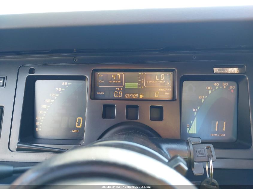 1989 Chevrolet Corvette VIN: 1G1YY3180K5113320 Lot: 43881550