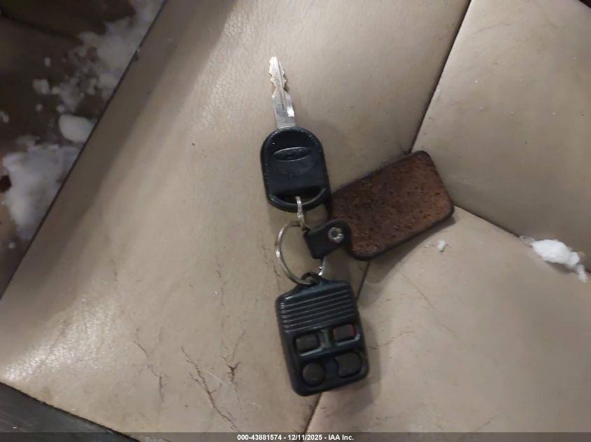 2007 Ford Expedition Eddie Bauer VIN: 1FMFU185X7LA15954 Lot: 43881574