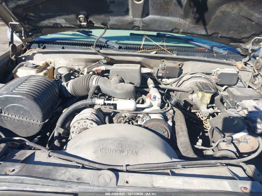 2000 Cadillac Escalade Standard VIN: 1GYEK63R1YR203185 Lot: 43881620