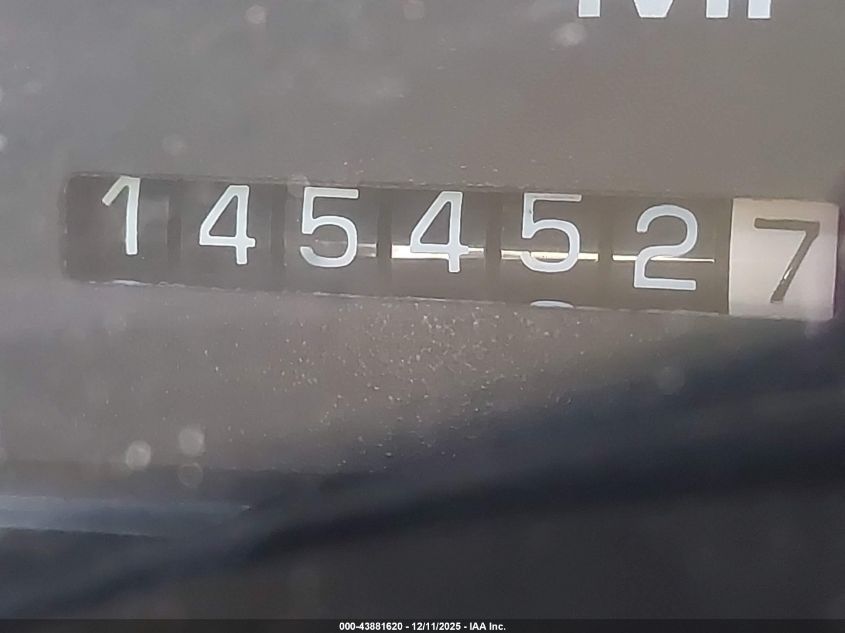 2000 Cadillac Escalade Standard VIN: 1GYEK63R1YR203185 Lot: 43881620