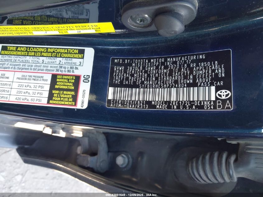 2017 Toyota Corolla Le VIN: 5YFBURHE5HP724804 Lot: 43881649