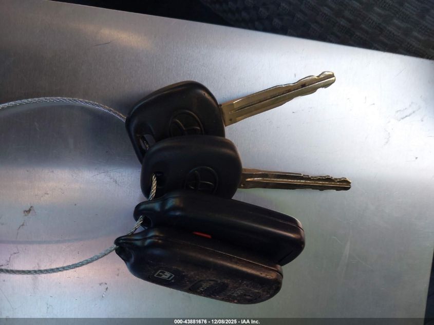 2003 Toyota 4Runner Sr5 V8 VIN: JTEBT14R730025590 Lot: 43881676