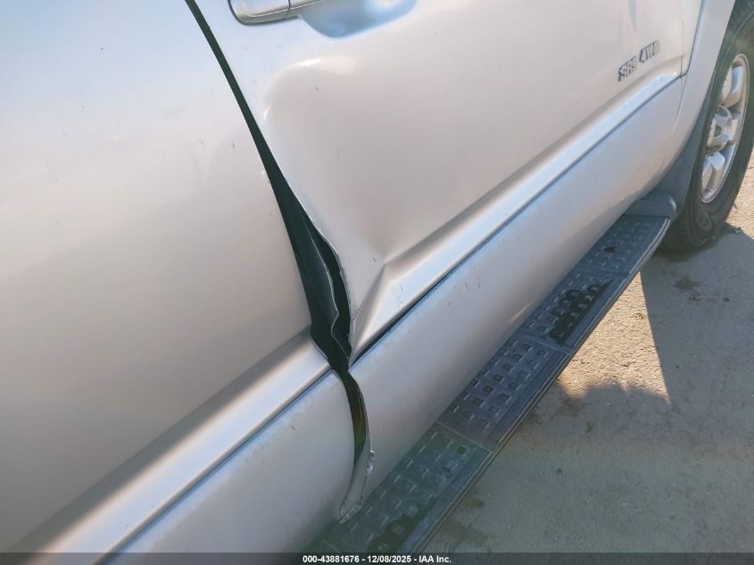 2003 Toyota 4Runner Sr5 V8 VIN: JTEBT14R730025590 Lot: 43881676