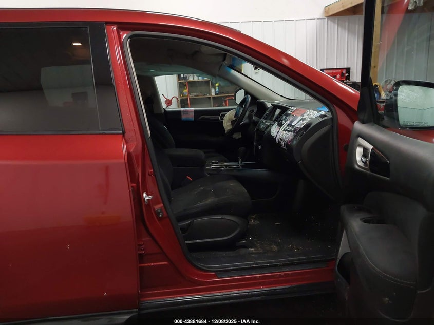 2014 Nissan Pathfinder S