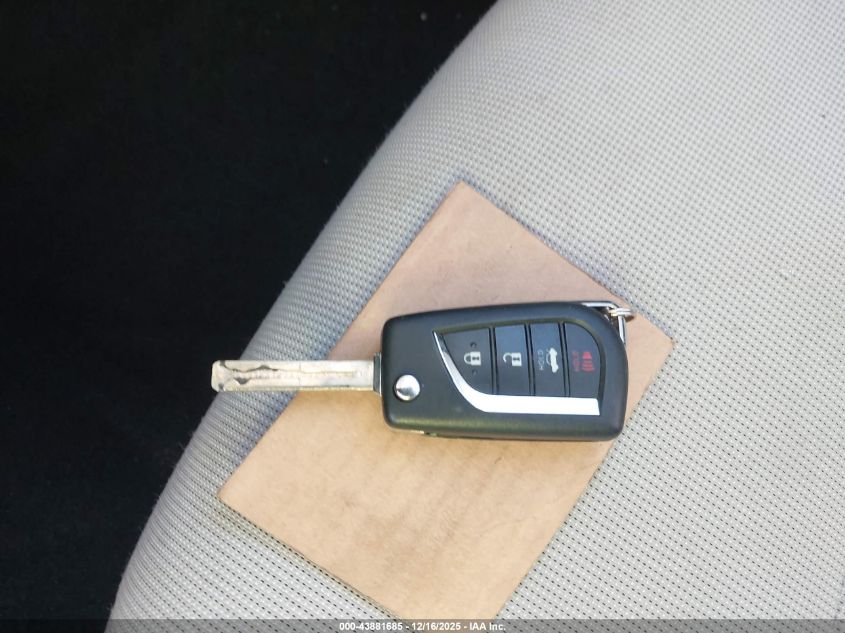 2021 Toyota Corolla Le VIN: JTDEPMAE8MJ171047 Lot: 43881685