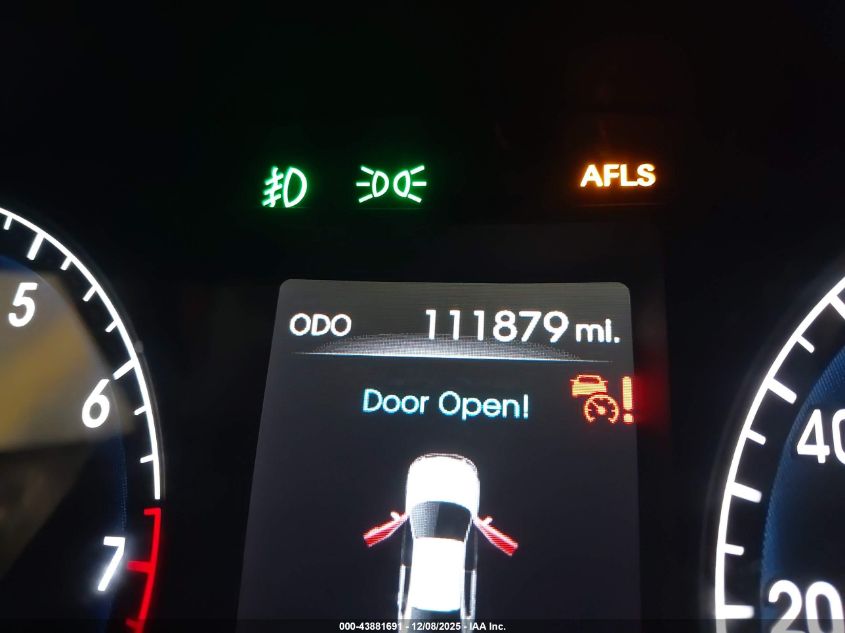 2012 Hyundai Genesis 3.8 VIN: KMHGC4DDXCU189601 Lot: 43881691