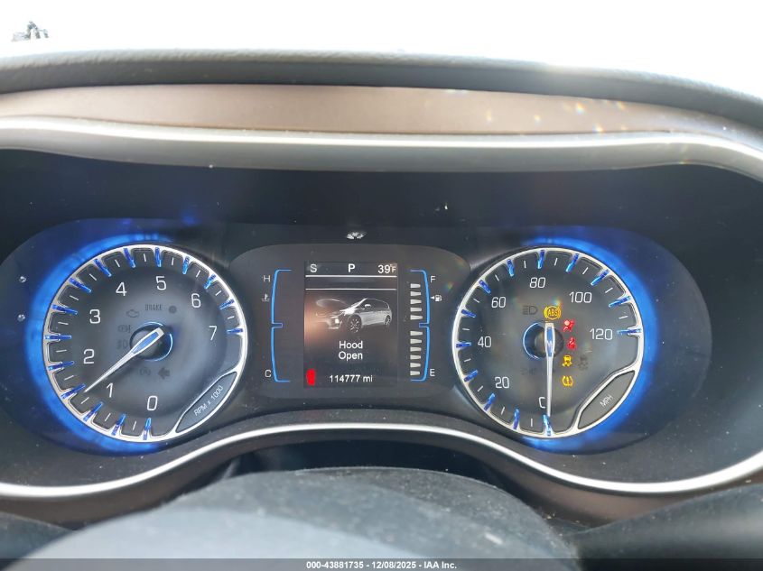 2017 Chrysler Pacifica Touring-L VIN: 2C4RC1BGXHR564531 Lot: 43881735