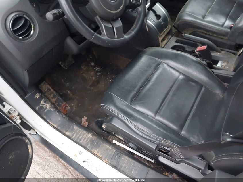 2016 Jeep Patriot High Altitude Edition VIN: 1C4NJRFB2GD724663 Lot: 43881736