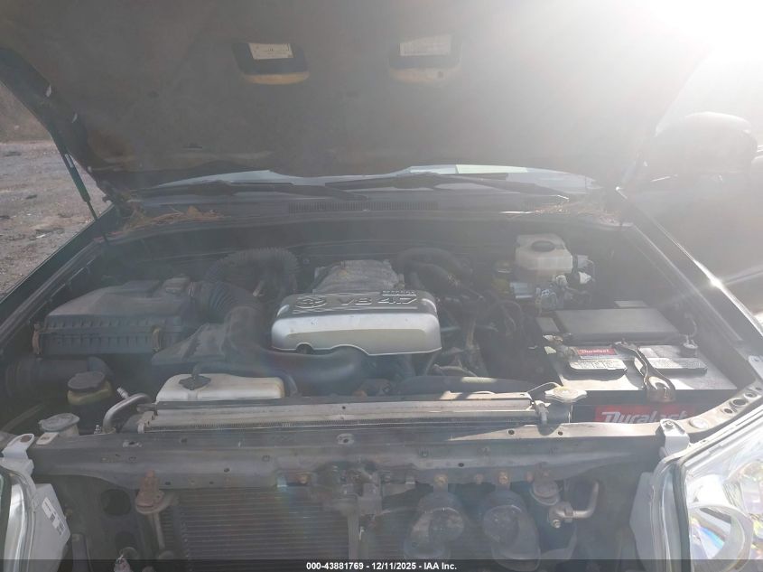 2003 Toyota 4Runner Limited V8 VIN: JTEBT17RX30005734 Lot: 43881769