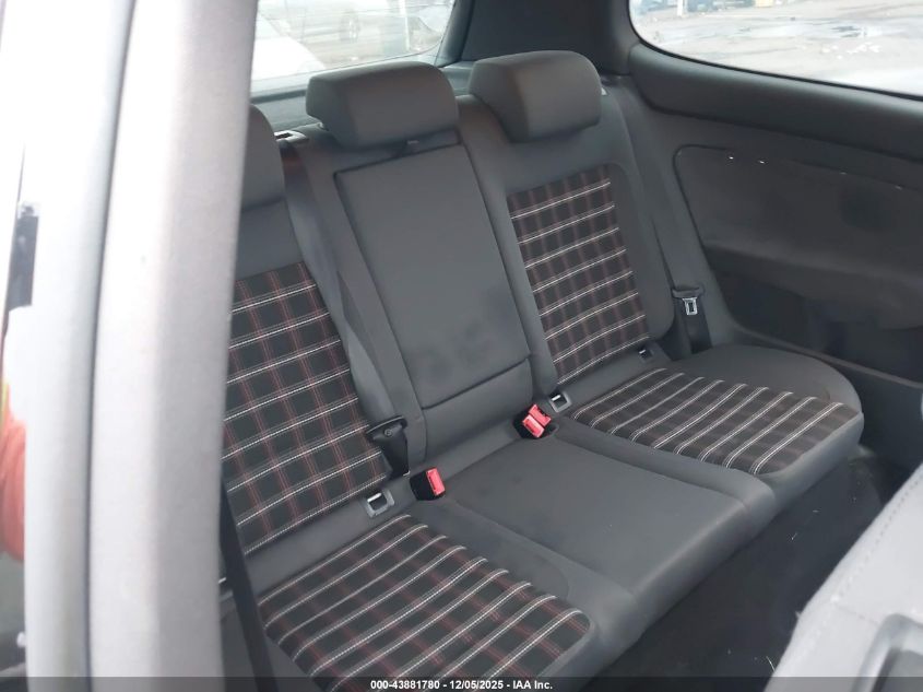 2009 Volkswagen Gti 2-Door VIN: WVWFD71K79W113915 Lot: 43881780