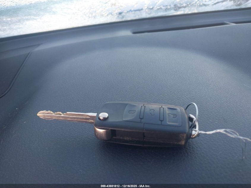 2017 Toyota Rav4 Le VIN: JTMBFREV0HJ146856 Lot: 43881812