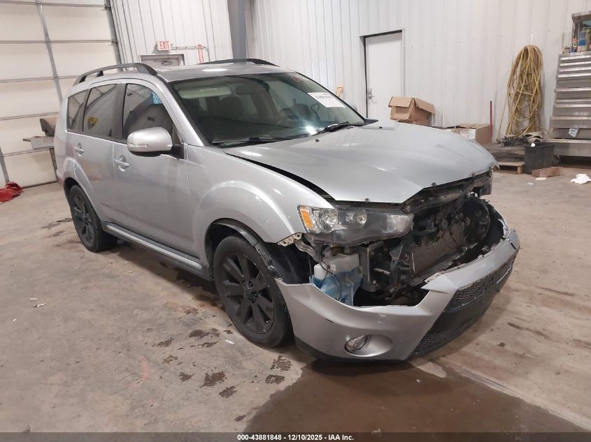 MITSUBISHI OUTLANDER SE