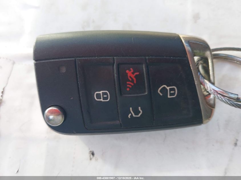 2017 Volkswagen Golf Tsi S 4-Door/Tsi Se 4-Door/Tsi Sel 4-Door/Tsi Wolfsburg Edition 4-Door VIN: 3VW217AU2HM064692 Lot: 43881907