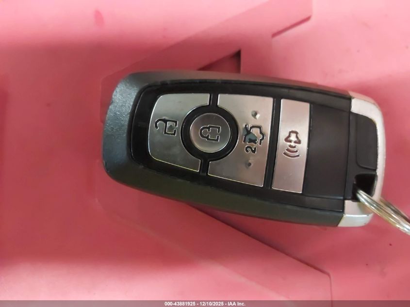 2017 Ford Fusion Se VIN: 3FA6P0HD1HR393909 Lot: 43881925