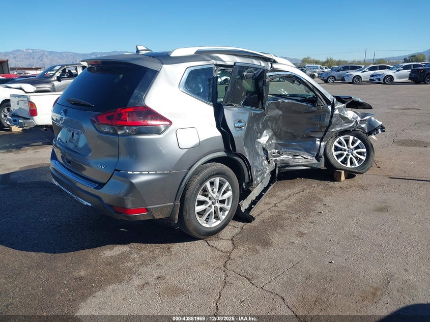 2018 Nissan Rogue Sv
