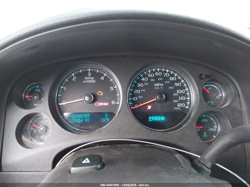 2013 Chevrolet Tahoe Lt VIN: 1GNSKBE09DR352364 Lot: 43881988